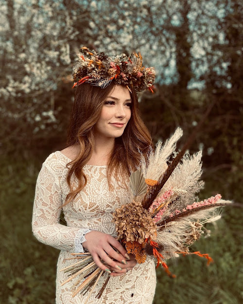 Bohemian flower shop headpiece